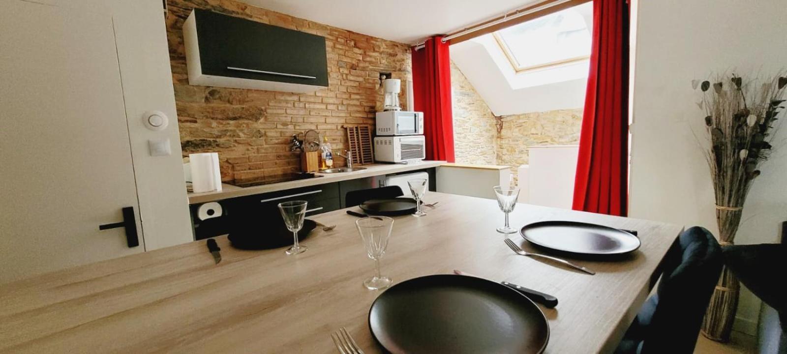Appartement De Charme - Centre Ville Chateaubriant Bagian luar foto